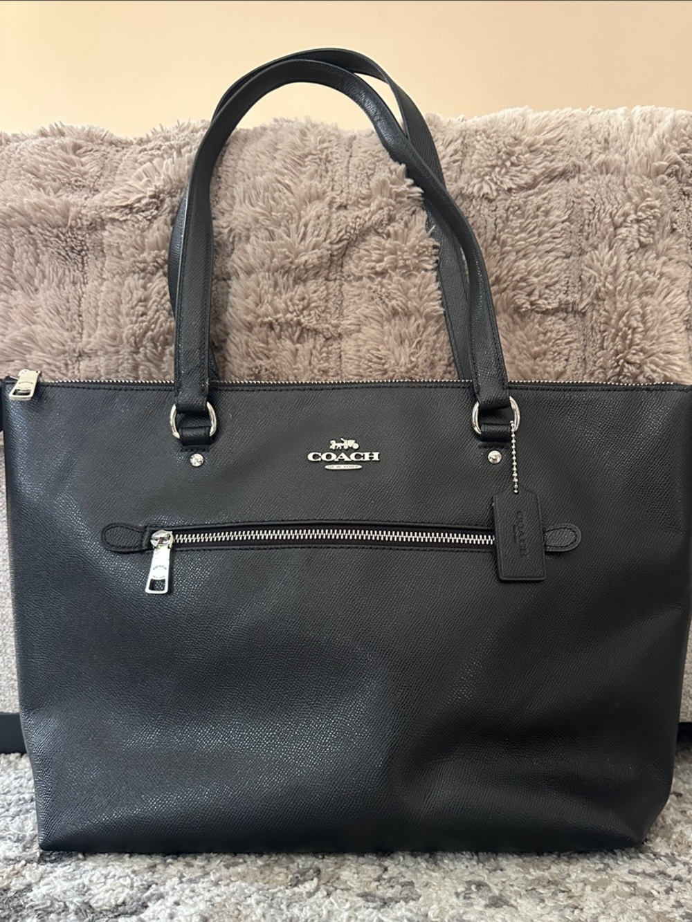 Authentic COACH Black Leather Tote with Front Zip Pocket